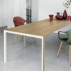 Contemporary extending wood table